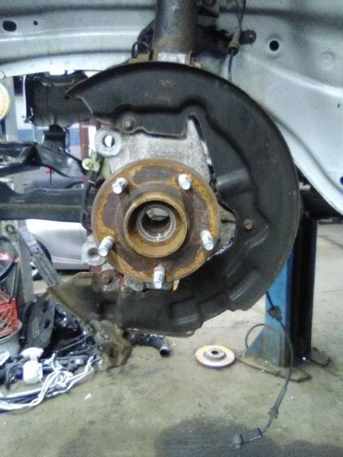 Lincoln MKZ Front Left/Driver Used OEM Steering Knuckle Spindle