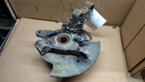 2011-2015 Lincoln MKX 2671115 Front Right/Passenger Used OEM Steering Knuckle Spindle