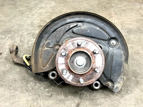 2015-2017 Lincoln Navigator Front Right/Passenger With Hub Used OEM Steering Knuckle Spindle