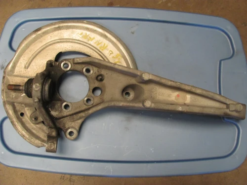 2000-2001 Lincoln LS Front Right/Passenger Used OEM Steering Knuckle Spindle