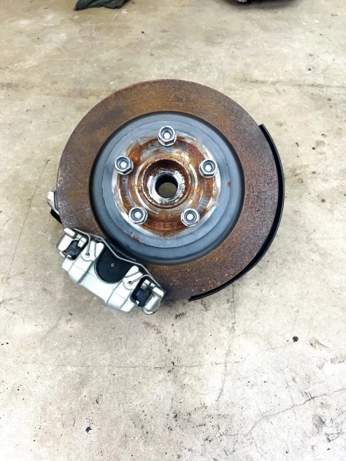 2020-2024 Lincoln Corsair Rear Left/Driver With Hub Used OEM Steering Knuckle Spindle