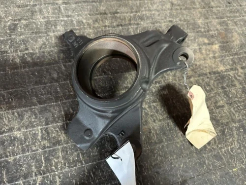 2011-2015 Lincoln MKX 1763664 Front Right/Passenger Used OEM Steering Knuckle Spindle
