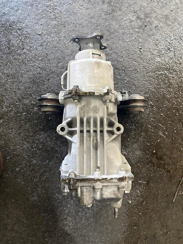 2008-2015 Nissan Rogue Rear AWD 5.173 Ratio Used OEM Rear Differential Carriers used OEM rear differential carrier assembly