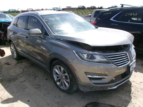 2015-2019 Lincoln MKC 2260671 Front Left/Driver Used OEM Steering Knuckle Spindle