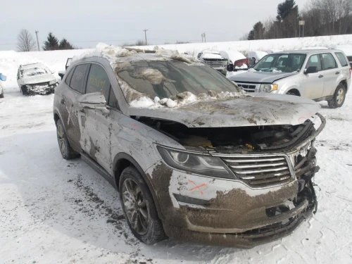 2015-2019 Lincoln MKC 2052398 Front Left/Driver Used OEM Steering Knuckle Spindle