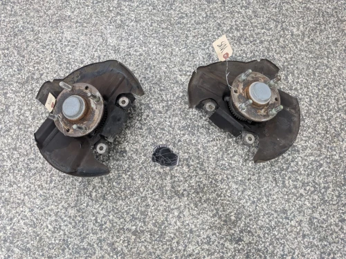 2003-2005 Mazda Miata Front Left & Right With Hub ABS Used OEM Steering Knuckle Spindle