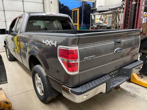 09 Ford Pickup F-150 Carrier Used OEM Differentials & Carriers used OEM differential carrier assembly