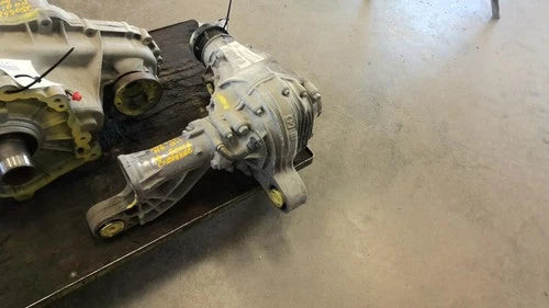 2016 Jeep Grand Cherokee Front 3.45 Rat Used OEM Differential Carrier Assembly used OEM differential carrier assembly