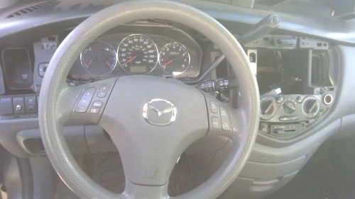 2002-2006 Mazda MPV 1138121 Front Left/Driver Used OEM Steering Knuckle Spindle