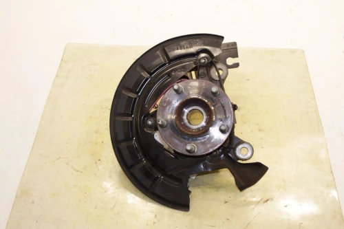2020-2025 Mazda CX-30 DGH93302Y Front Right/Passenger With Hub Used OEM Steering Knuckle Spindle