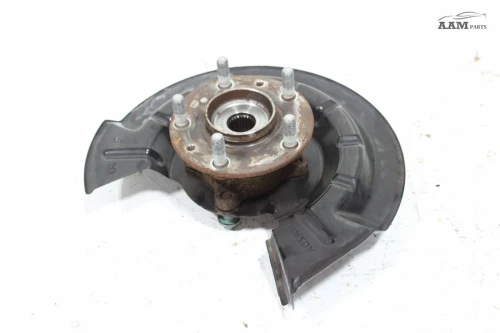 2020-2023 Mazda CX-30 Rear Right/Passenger 4WD With Hub Used OEM Steering Knuckle Spindle