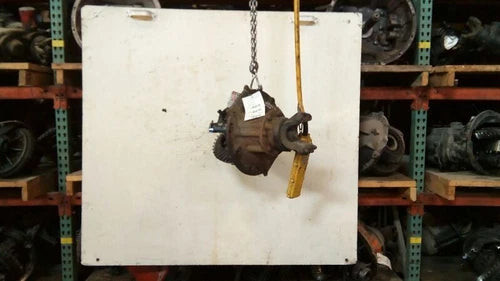 Rockwell RR20-145 Rear Differential/Carrier 3.58 Ratio 5855667 Used OEM Rear Differential Carriers used OEM rear differential