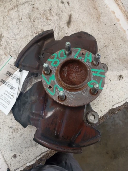 2006-2008 Mazda MX-5 Miata 4146862 Front Right/Passenger Used OEM Steering Knuckle Spindle
