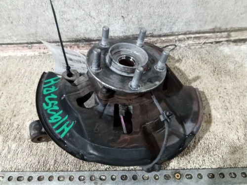 2014-2018 Mazda Mazda3 4032614 Front Right/Passenger Used OEM Steering Knuckle Spindle