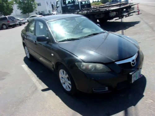 2007-2008 Mazda Mazda3 33227663 Front Right/Passenger ABS Used OEM Steering Knuckle Spindle