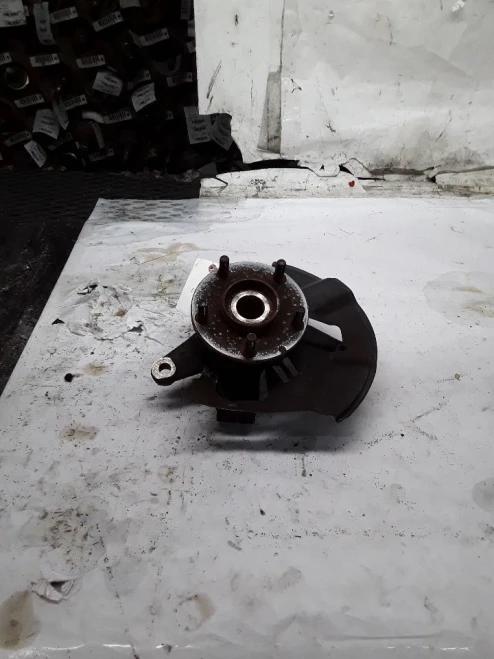 2007-2015 Mazda CX-9 2464286 Front Left/Driver Used OEM Steering Knuckle Spindle