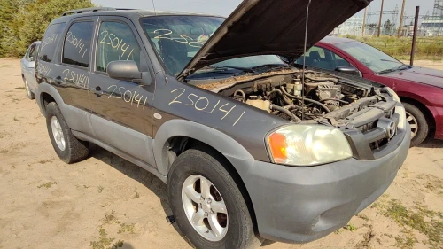 2005-2011 Mazda Tribute Front Right/Passenger With Hub Used OEM Steering Knuckle Spindle