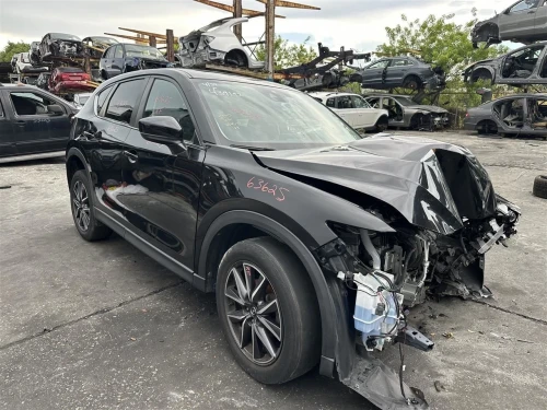 2017-2018 Mazda CX-5 1331571 Front Right/Passenger Used OEM Steering Knuckle Spindle