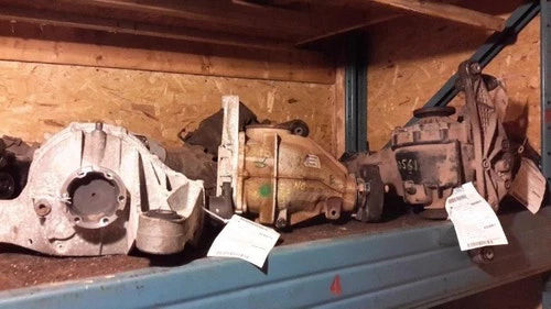 2014-2018 14 15 16 17 18 19 GMC Sierra 1500 Front Carrier Used OEM Front Differential Carriers used OEM front differential