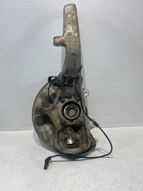 2003-2012 Mercedes-Benz E320 Front Right/Passenger Used OEM Steering Knuckle Spindle