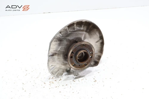 2012-2018 Mercedes-Benz GLE350 Rear Left/Driver With Hub Used OEM Steering Knuckle Spindle
