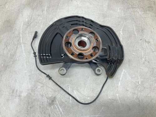 2014-2019 Mercedes-Benz CLA250 Front Left/Driver FWD Used OEM Steering Knuckle Spindle