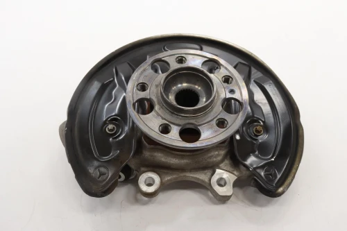 2015-2023 Mercedes-Benz C-Class Rear Left/Driver 4MATIC With Hub Used OEM Steering Knuckle Spindle