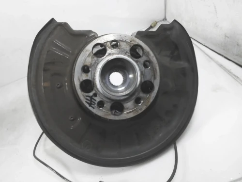 2012-2015 Mercedes-Benz C250 Rear Right/Passenger With Hub Used OEM Steering Knuckle Spindle