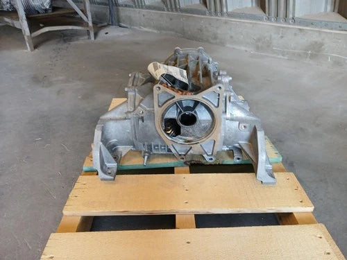 2006-2007 Corvette C6 AT Carrier 2.56 Ratio Opt GM8 Used OEM Differentials & Carriers used OEM differential carrier assembly