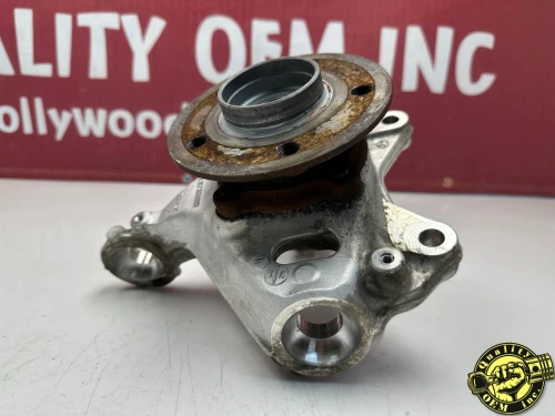 2019-2022 Mercedes-Benz A220 Front Right/Passenger With Hub Used OEM Steering Knuckle Spindle