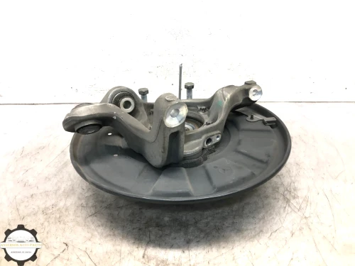 2012-2018 Mercedes-Benz CLS550 Rear Left/Driver RWD With Hub Used OEM Steering Knuckle Spindle