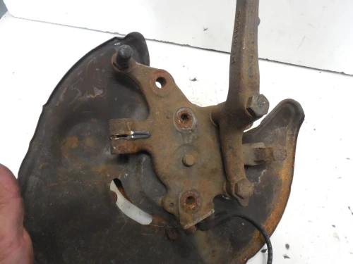 1996-2002 Mercedes-Benz SL500 Front Left/Driver With Hub Used OEM Steering Knuckle Spindle