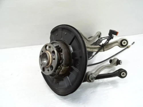 Mercedes-Benz E-Class 2123500241 Rear Right/Passenger With Hub Used OEM Steering Knuckle Spindle