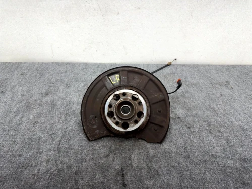 Mercedes-Benz CLS550 Rear Left/Driver With Hub Used OEM Steering Knuckle Spindle