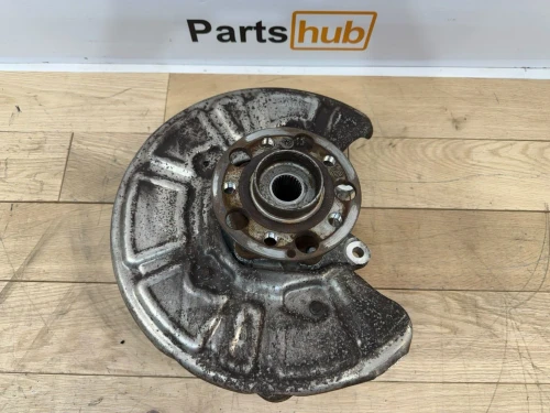 2018 Mercedes-Benz C63 Rear Left/Driver With Hub Used OEM Steering Knuckle Spindle