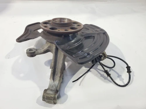 2014-2017 Mercedes-Benz CLA250 Front Right/Passenger FWD Used OEM Steering Knuckle Spindle