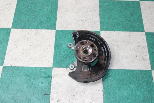 2014-2017 Mercedes-Benz CLA250 Front Left/Driver With Hub Used OEM Steering Knuckle Spindle