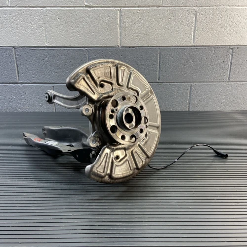 2015-2021 Mercedes-Benz C-Class Rear Right/Passenger RWD Used OEM Steering Knuckle Spindle