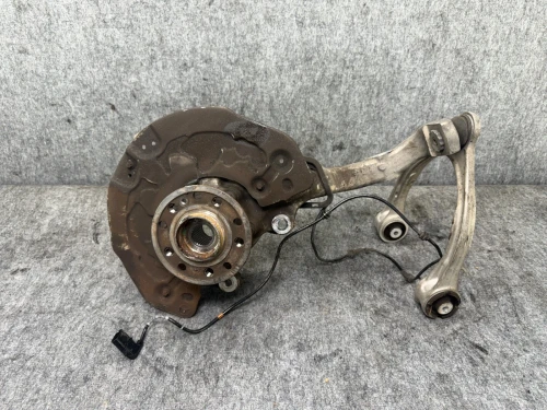 Mercedes-Benz E350 Front Left/Driver AWD With Hub Used OEM Steering Knuckle Spindle