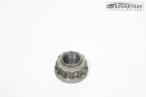 2012-2015 Mercedes-Benz ML350 Rear 4MATIC With Hub Used OEM Steering Knuckle Spindle
