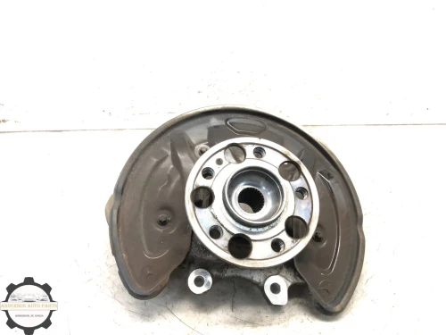 2017-2019 Mercedes-Benz E300 Rear Left/Driver AWD With Hub Used OEM Steering Knuckle Spindle