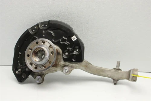 2016-2021 Mercedes-Benz GLC300 Front Left/Driver With Hub Used OEM Steering Knuckle Spindle