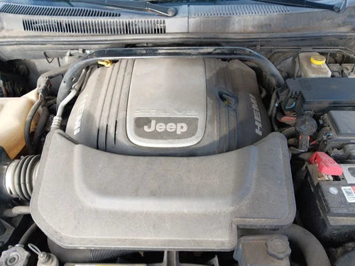 2008 Jeep Grand Cherokee 8 Cylinder 3.7 Used OEM Differential Carrier Assembly used OEM differential carrier assembly