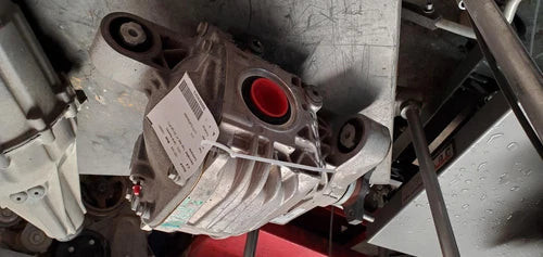 2010-2015 Chevrolet Camaro Rear Axle 22928326 Used OEM Rear Differential Carriers used OEM rear differential carrier assembly