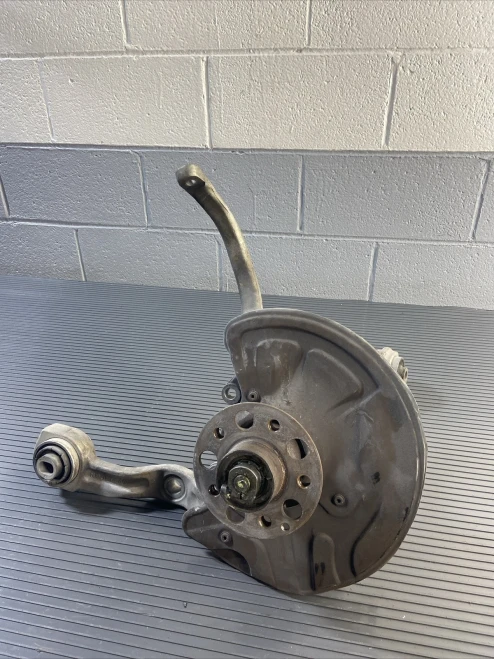2003-2012 Mercedes-Benz SL-Class Front Right/Passenger With Hub With Bearing Used OEM Steering Knuckle Spindle