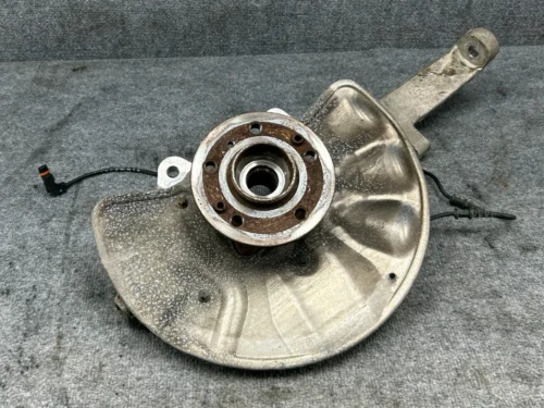 2012-2015 Mercedes-Benz ML350 Front Right/Passenger 4MATIC With Hub Used OEM Steering Knuckle Spindle