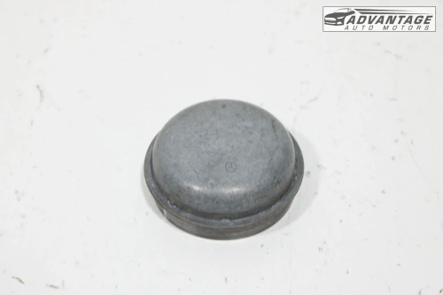 2014-2025 Mercedes-Benz CLA250 Front Left/Driver With Hub Used OEM Steering Knuckle Spindle