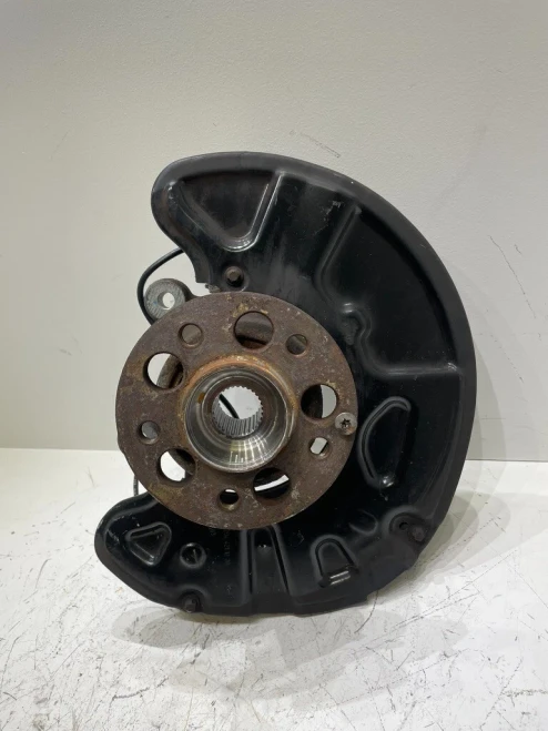 2012 Mercedes-Benz E350 Front Right/Passenger Used OEM Steering Knuckle Spindle