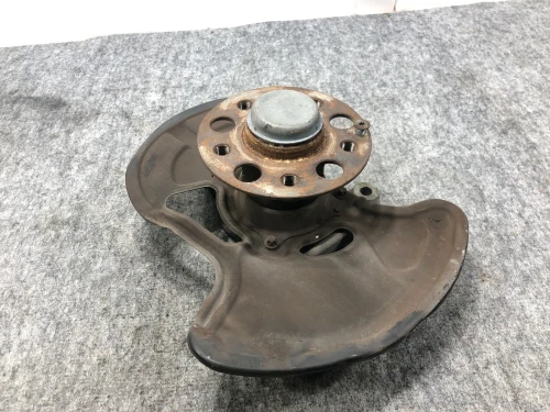 2008-2017 Mercedes-Benz E350 Front Left/Driver With Hub With Bearing Used OEM Steering Knuckle Spindle