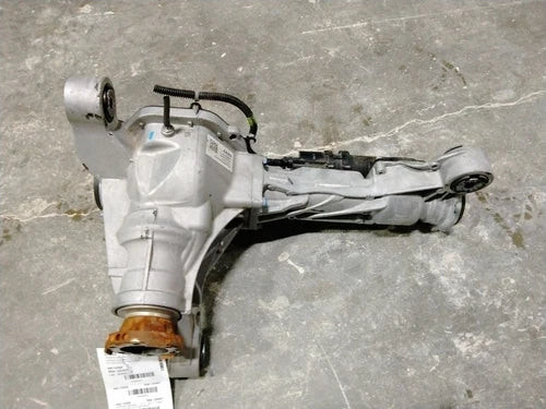 2023-2024 Front Carrier 87821656 fits Tahoe 2984331 Used OEM Front Differential Carriers used OEM front differential carrier